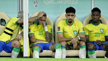 Nach Serbien-Spiel - Dicker Knöchel! Brasiliens Superstar Neymar droht das WM-Aus