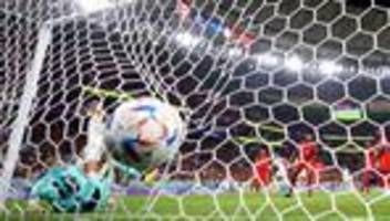 Fußball-WM in Katar: Marokko und Kroatien ziehen ins Achtelfinale ein