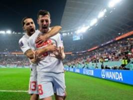 Fußball-WM: Schweiz im Achtelfinale nach hitziger Partie gegen Serbien