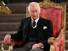 Eier, Netflix, Rassismus: Die turbulenten ersten 100 Tage von König Charles III.