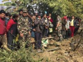Unglück: Flugzeug mit 68 Passagieren in Nepal abgestürzt