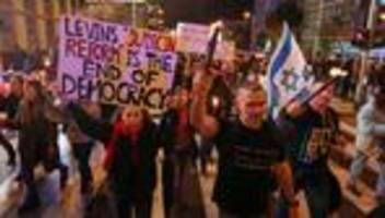 israel: zehntausende protestieren gegen justizreform
