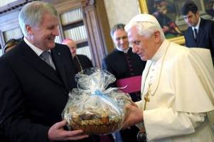 panne vor papst-beerdigung: seehofer erhielt keine einladung