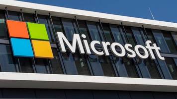 Softwarekonzern: Microsoft mit Gewinneinbruch – Prognose enttäuscht Börse