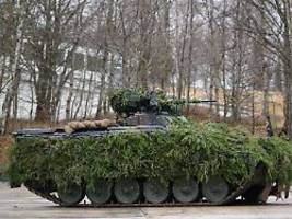 Ausbildung am Marder-Panzer: Erste Ukrainische Soldaten in Köln gelandet