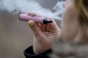 Holetschek will Verbot von Einweg-E-Zigaretten