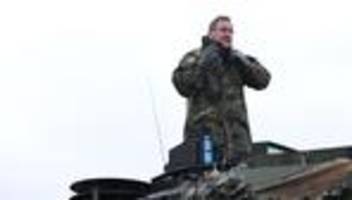 Verteidigungsminister Pistorius: Panzer Hurra