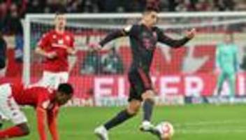 DFB-Pokal: «Extrem gute Kreativität»: Nagelsmann-Lob für Cancelo