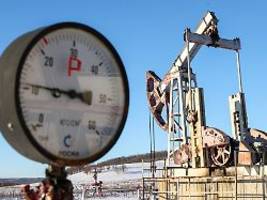 100 us-dollar pro barrel: eu-staaten deckelt preis für russische erdölprodukte