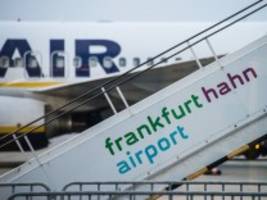 insolventer airport: russischer investor kauft flughafen frankfurt hahn