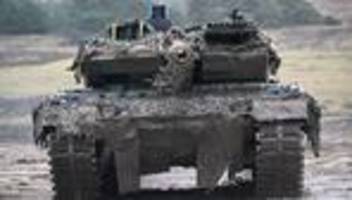 Ukraine-Krieg: Gespräche über Panzerlieferung - Erste Zusagen