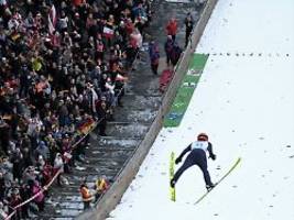 Geiger meldet sich stark zurück: Althaus 150-Meter-Flug heizt Skisprung-Party an