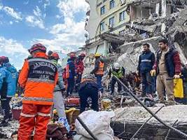 Präsident reist nach Anatolien: Mängel bei Erdbebenhilfe bringen Erdogan in Bedrängnis