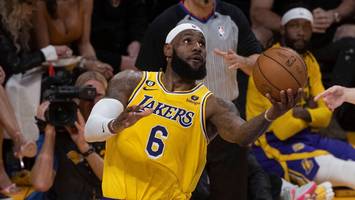 Superstar der LA Lakers - LeBron James bricht den NBA-Punkterekord und schreibt Basketball-Historie