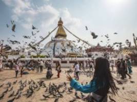 kolumne: einmal im leben: bodnath-stupa in kathmandu