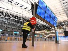 Zehntausende Reisende betroffen: Diese Flughäfen werden heute bestreikt