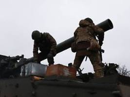 Nachschubprobleme an der Front: London: Russen schießen wohl mit Schrott-Munition
