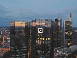 Auch Deutsche Bank interessiert?: Aufseher drängen UBS zu Fusion mit Credit Suisse