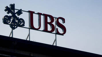 Bankenrettung: Großbank UBS soll Übernahme von Credit Suisse prüfen