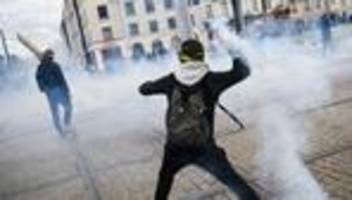 Rentenreform: Dutzende Festnahmen nach Ausschreitungen bei Protesten in Frankreich