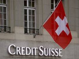 Credit Suisse im Abwärtssog: Globaler Wettlauf gegen den Banken-Flächenbrand