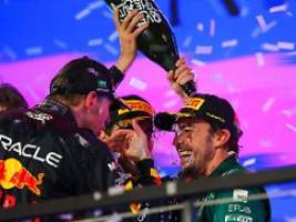 Regel-Wirrwarr um F1-Altmeister: Auch die FIA-Show kann Alonsos Freude nicht trüben