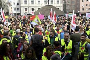 Verdi macht Druck: Großkundgebung in Augsburg mit 2000 Teilnehmern