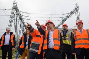 Habeck: Mehr Entschlossenheit und Tempo beim Stromnetzausbau