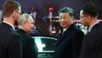 Chinas Staatspräsident in Moskau: Xi Jinping und Wladimir Putin unterzeichnen Abkommen für strategische Partnerschaft