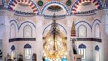 fastenmonat: ramadan beginnt: mehr als 600.000 muslime in hessen