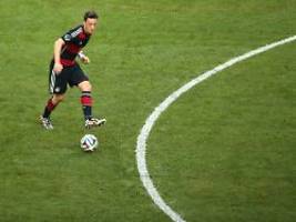 Emotionaler Abschied via Twitter: Weltmeister Mesut Özil verkündet sofortiges Karriereende