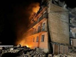 Nacht des russischen Terrors: Drohnenbeschuss tötet drei Menschen bei Kiew