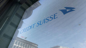 Credit Suisse: Regierung friert Bonuszahlungen ein