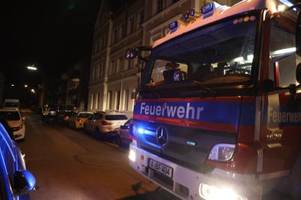 Roller in Flammen: Feuerwehr rückt nach Oberhausen aus