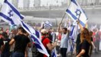 Israel: Massenproteste gegen Justizreform am Tag des Shutdowns