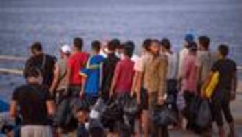Migration: Mindestens sieben Migranten im Mittelmeer ums Leben gekommen
