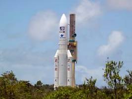 erfolgreich abgehoben: europäische sonde startet lange reise zum jupiter