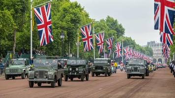 75 Jahre Land Rover Defender: Britisch wie Big Ben und der Buckingham Palast