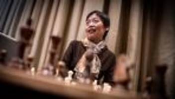 Xie Jun zur Schach-WM: Weniger Jungs, Make-up und Shopping, dann geht das