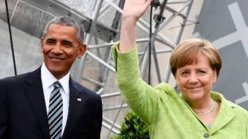 auftritt in berlin - mit einem lob für frauen lässt obama plötzlich merkel schlecht aussehen