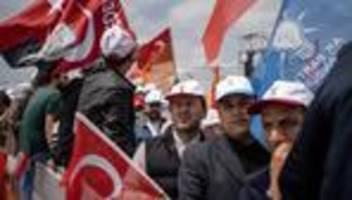 wahlkampf in der türkei: darum müssen erdoğan-fans in deutschland kritik aushalten