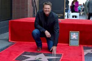 Country-Star Blake Shelton enthüllt seinen Hollywood-Stern