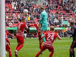 Testen Sie Ihr Wissen: Was passierte dem FC Bayern am 7. Spieltag in Augsburg?