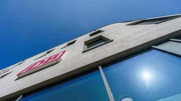 Keine Pfingst-Warnstreiks: Deutsche Bahn mit neuem Angebot im Tarifkonflikt