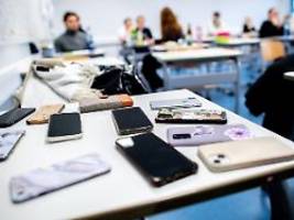 Leistungssystem ist oldschool: Lehrer in Bayern fordern neues Notensystem wegen KI