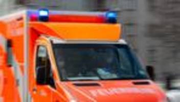 Unfall: Kind von Radfahrer an Ampel erfasst und schwer verletzt