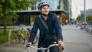 Zum Fahrradtag 2023 - Geld sparen & fit bleiben - so wird der Weg zur Arbeit zum Highlight ihres Tages