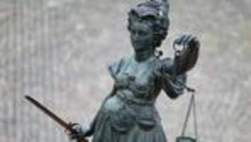 Amtsgericht Hamburg: Prozess um illegale Schönheitsbehandlungen: Urteil erwartet