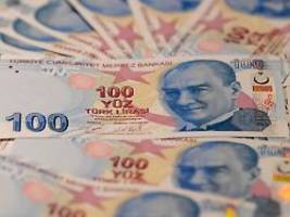 talfahrt nimmt kein ende: türkische lira fällt auf neues rekordtief