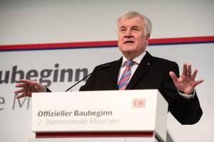 Seehofer: CSU könnte noch immer absolute Mehrheit holen